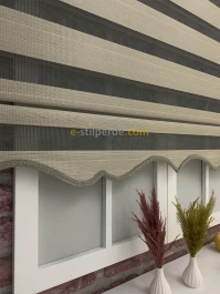 Altın Yaldızlı Fantastik Zebra Perde